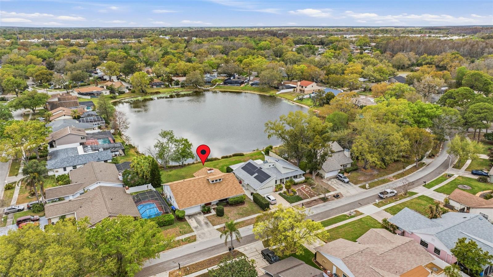 HUNTERS LAKE - Residential