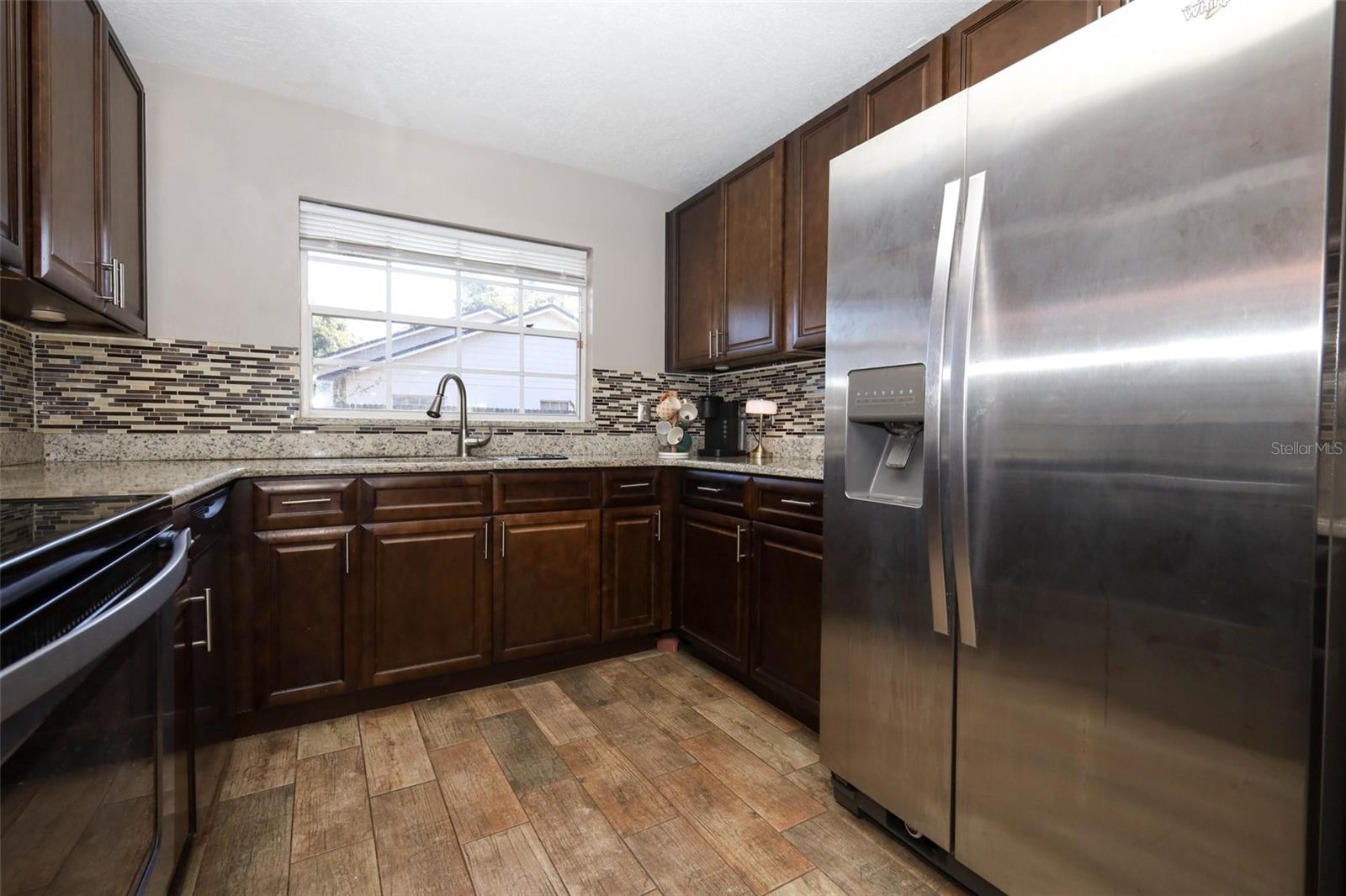 COUNTRY LANE - Residential