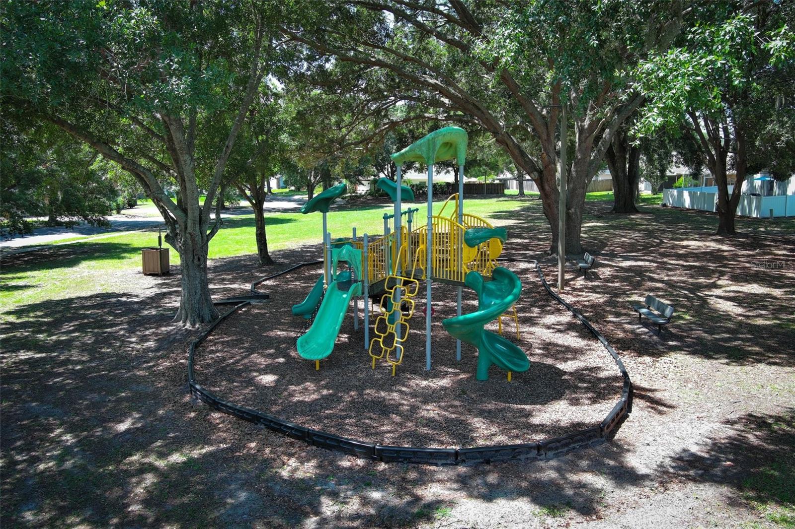 COUNTRY LANE - Residential