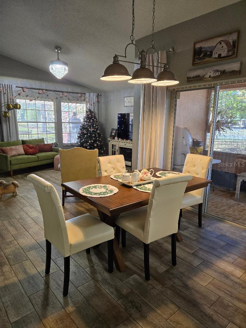 COUNTRY LANE - Residential