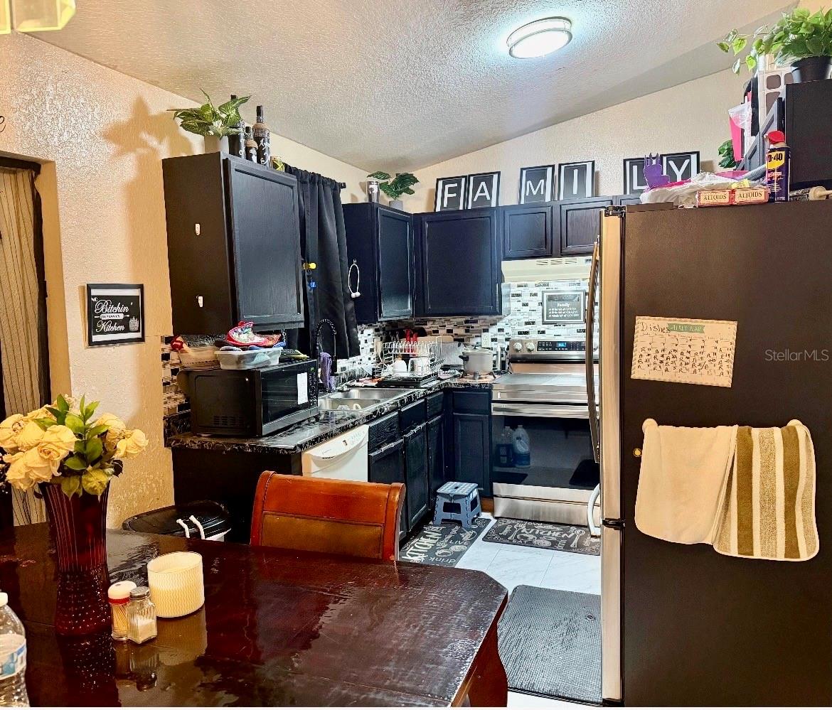 MCLEOD GARDENS PH 02 - Residential