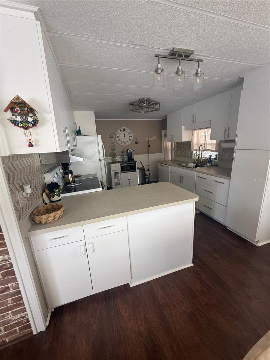 CLUB CHALET UNREC MHP - Residential
