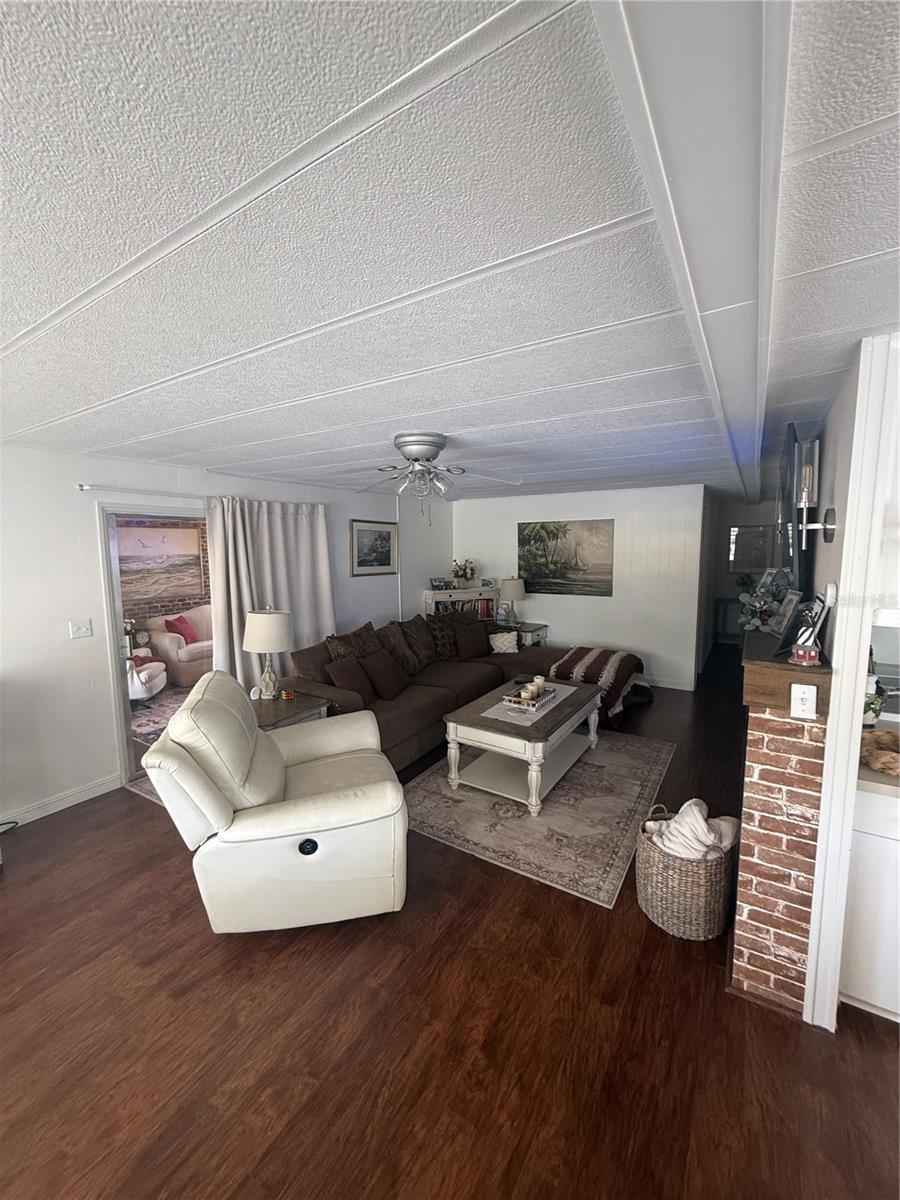 CLUB CHALET UNREC MHP - Residential