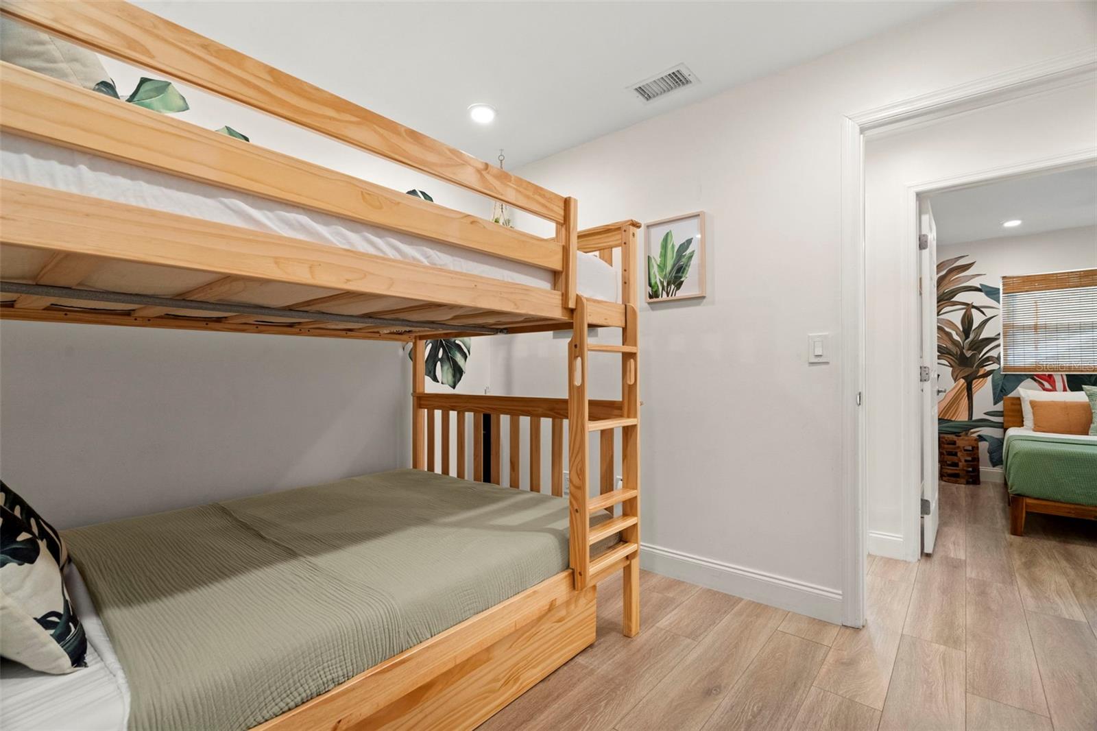 SEMINOLE PARK ESTATES - Residential