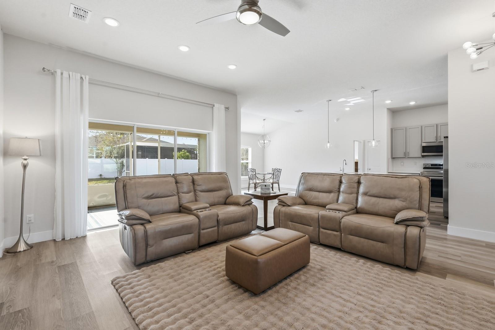 CYPRESS KNOLL - Residential