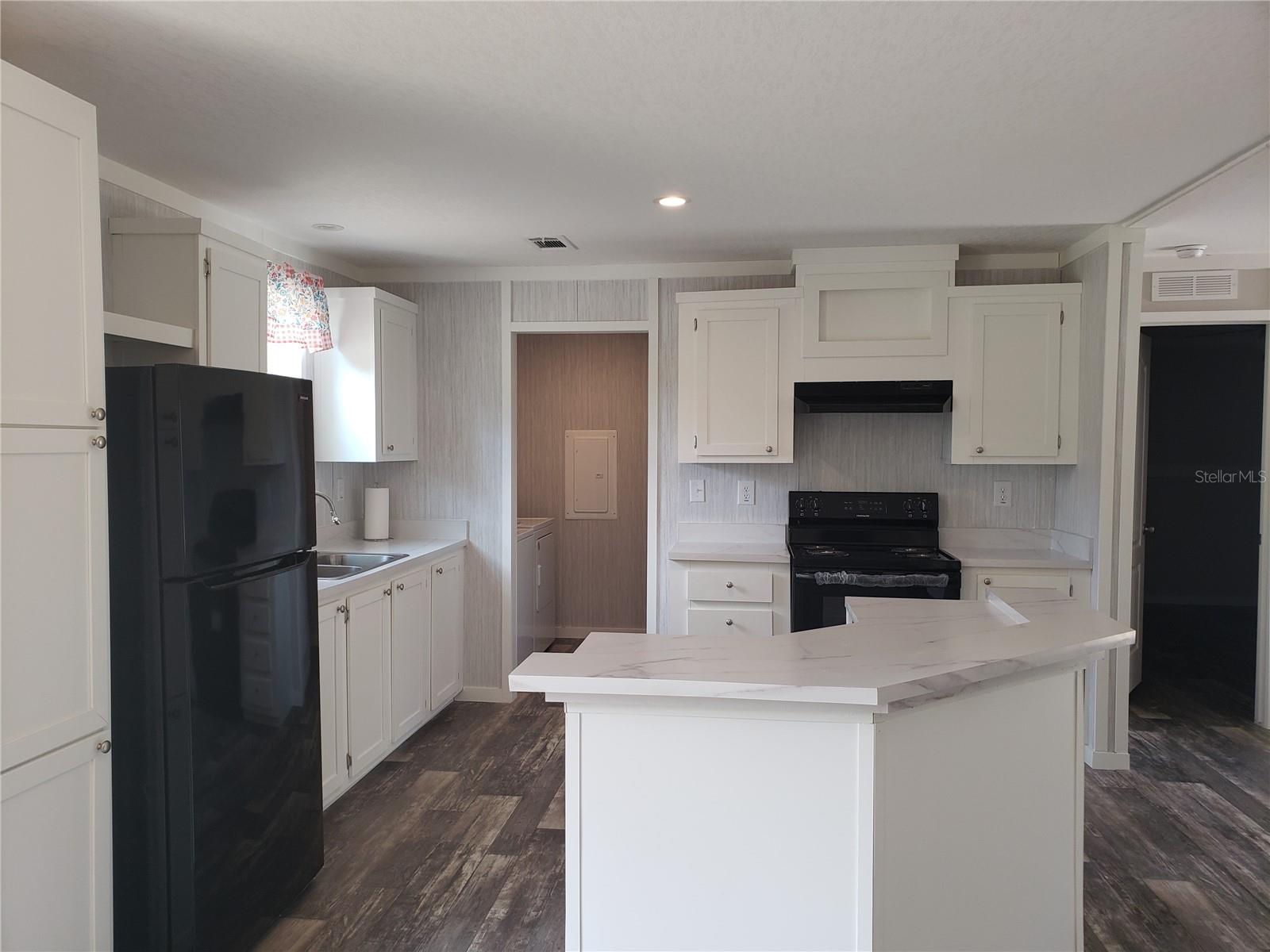 WILLISTON HIGHLANDS UNIT 14 (414 - Residential