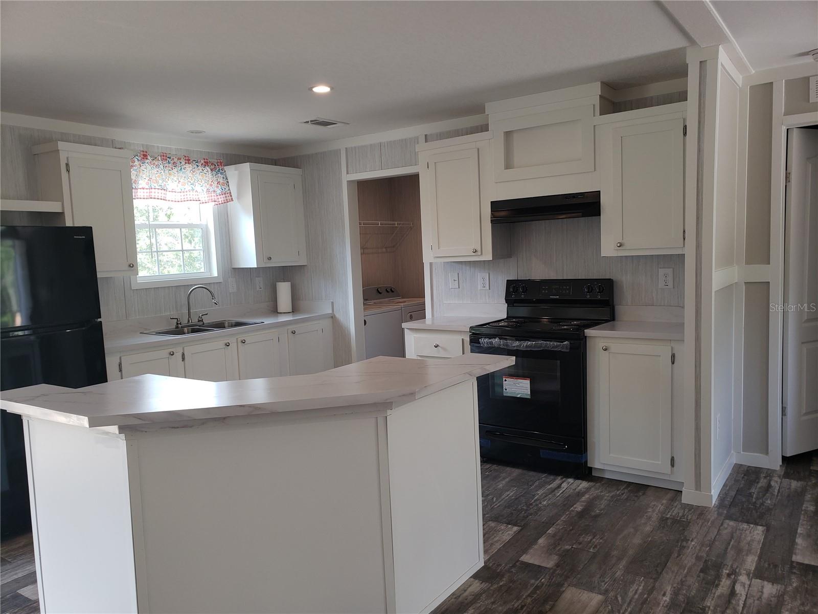 WILLISTON HIGHLANDS UNIT 14 (414 - Residential