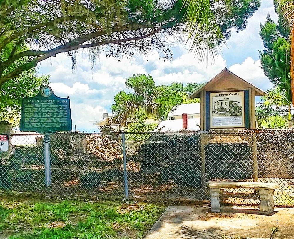 BRADEN CASTLE PARK - Residential