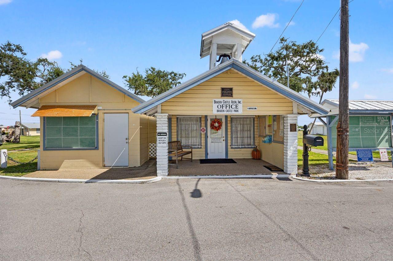 BRADEN CASTLE PARK - Residential