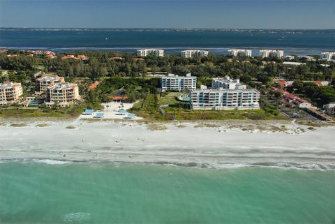 A home in LONGBOAT KEY