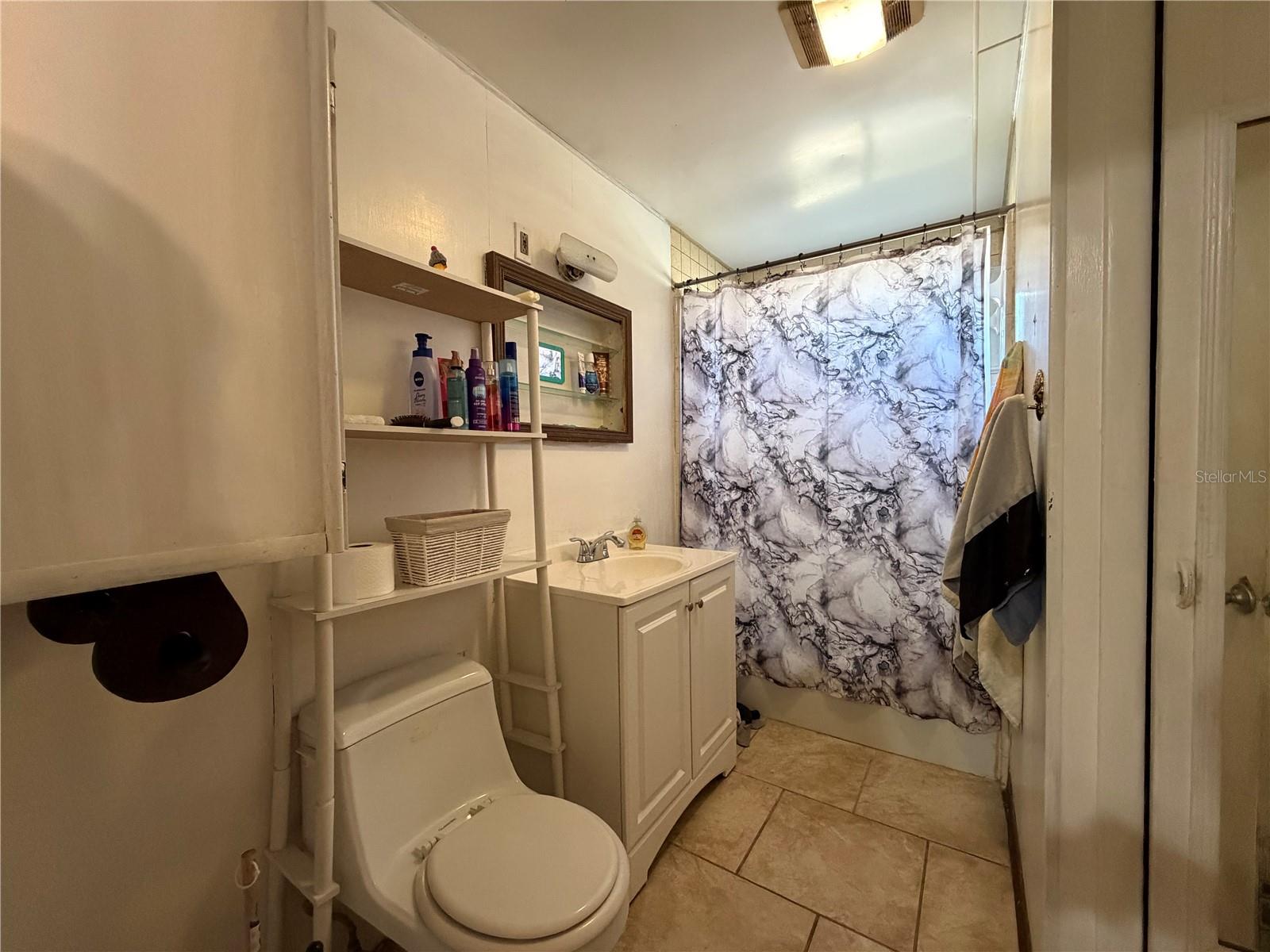 ROWLADER ADD 01 BLK 52 DAYTONA - Residential