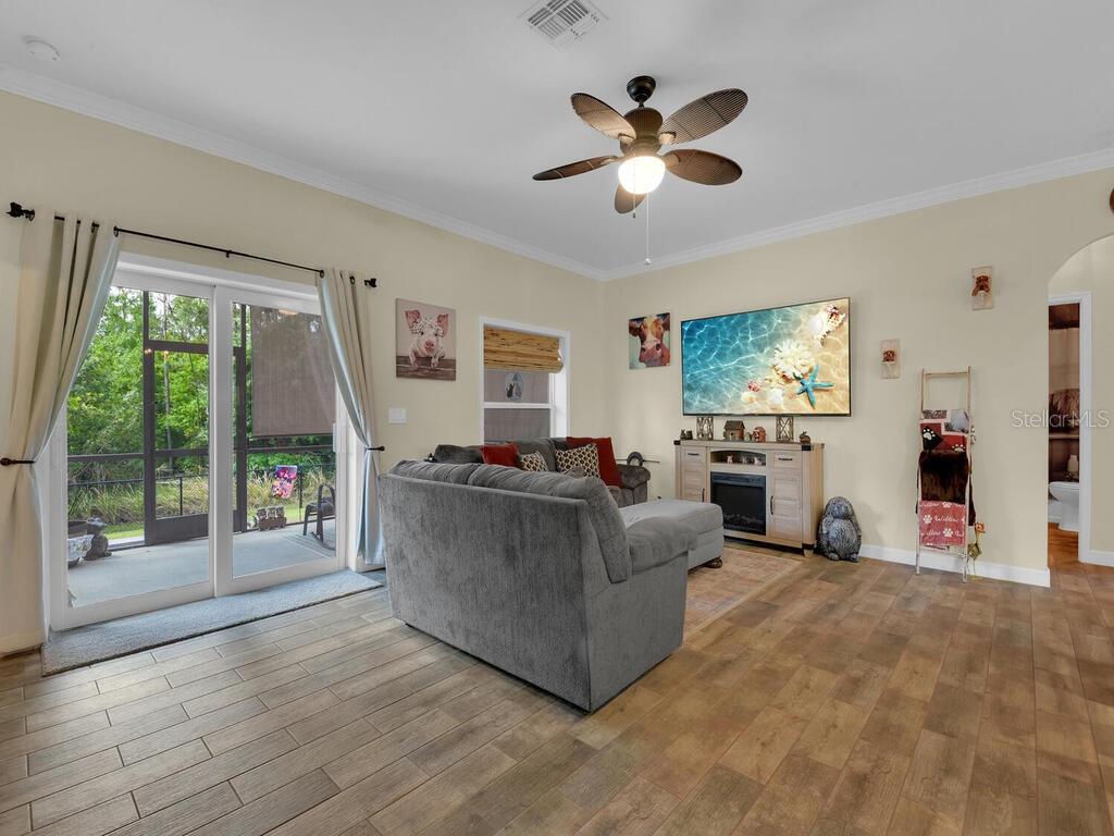 27207 TREADMILL DRIVE