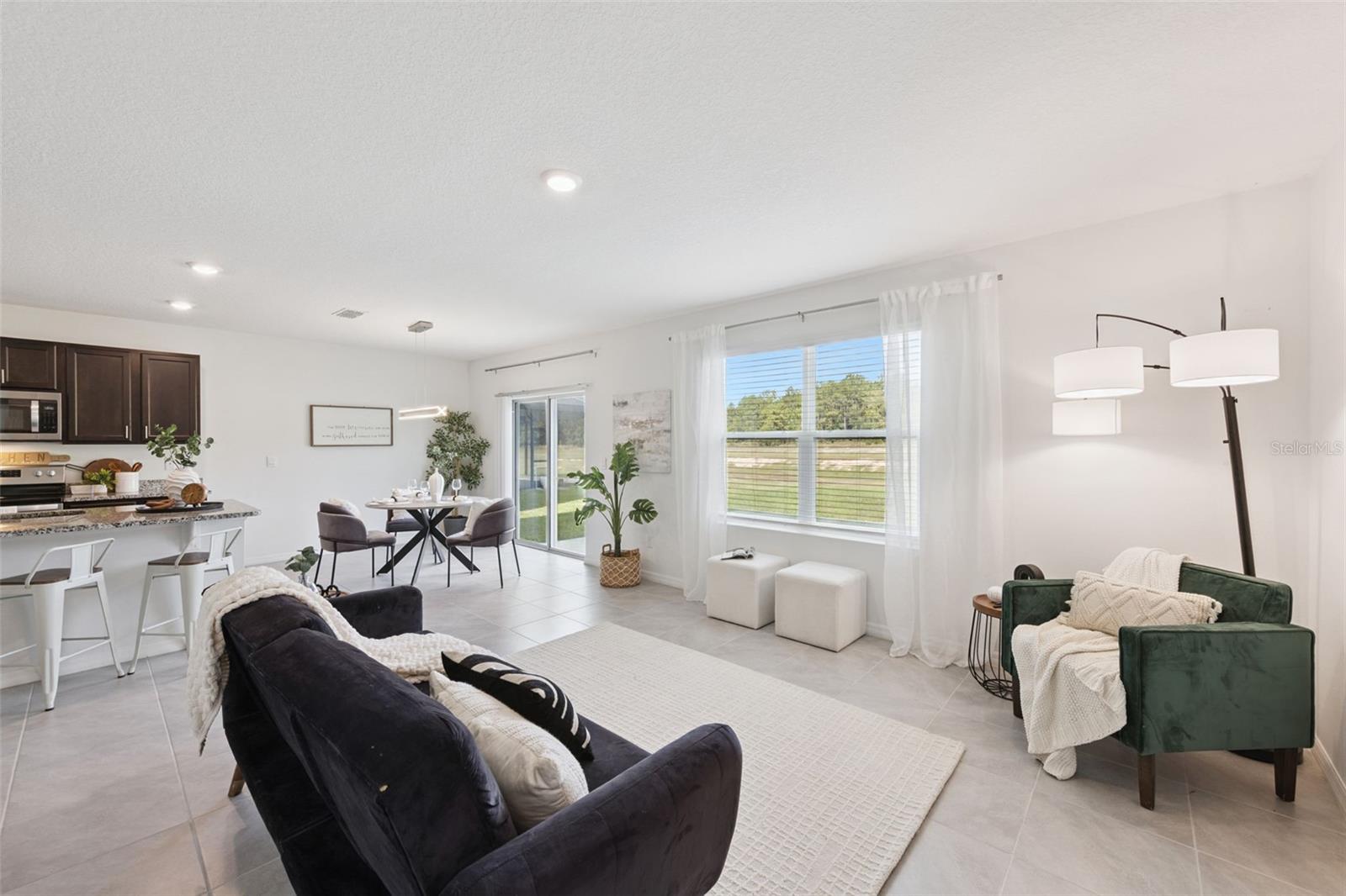 HOLLY ESTATES - Residential