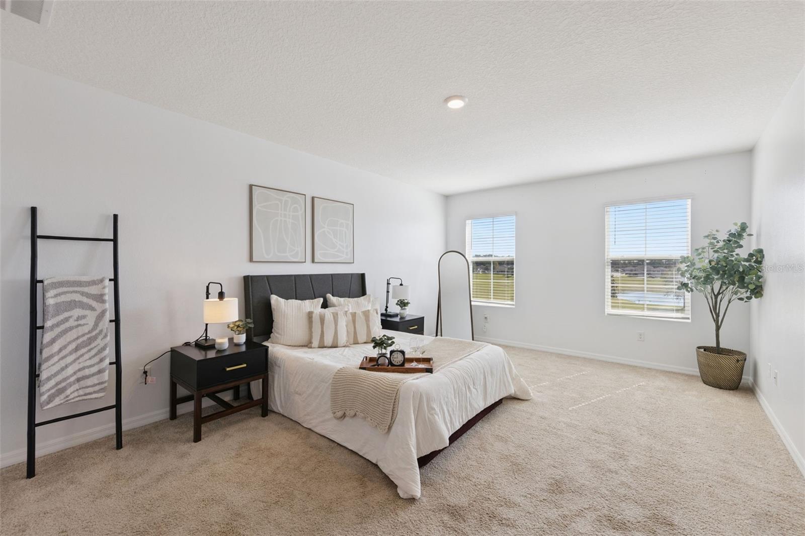 HOLLY ESTATES - Residential