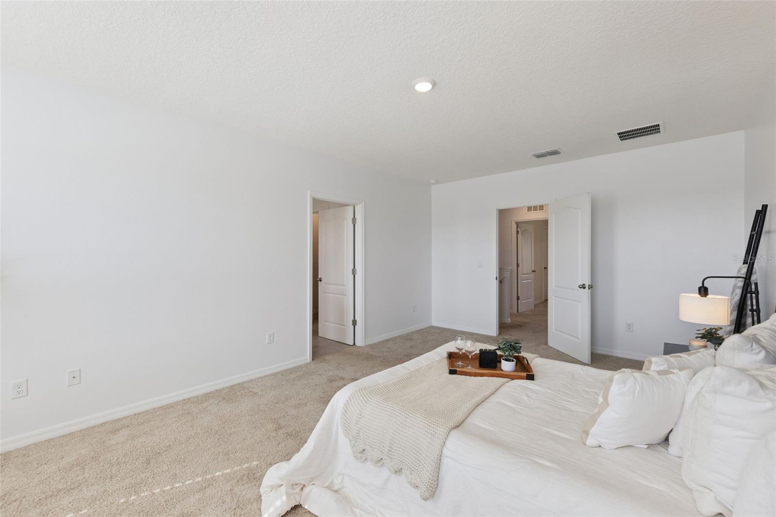 HOLLY ESTATES - Residential