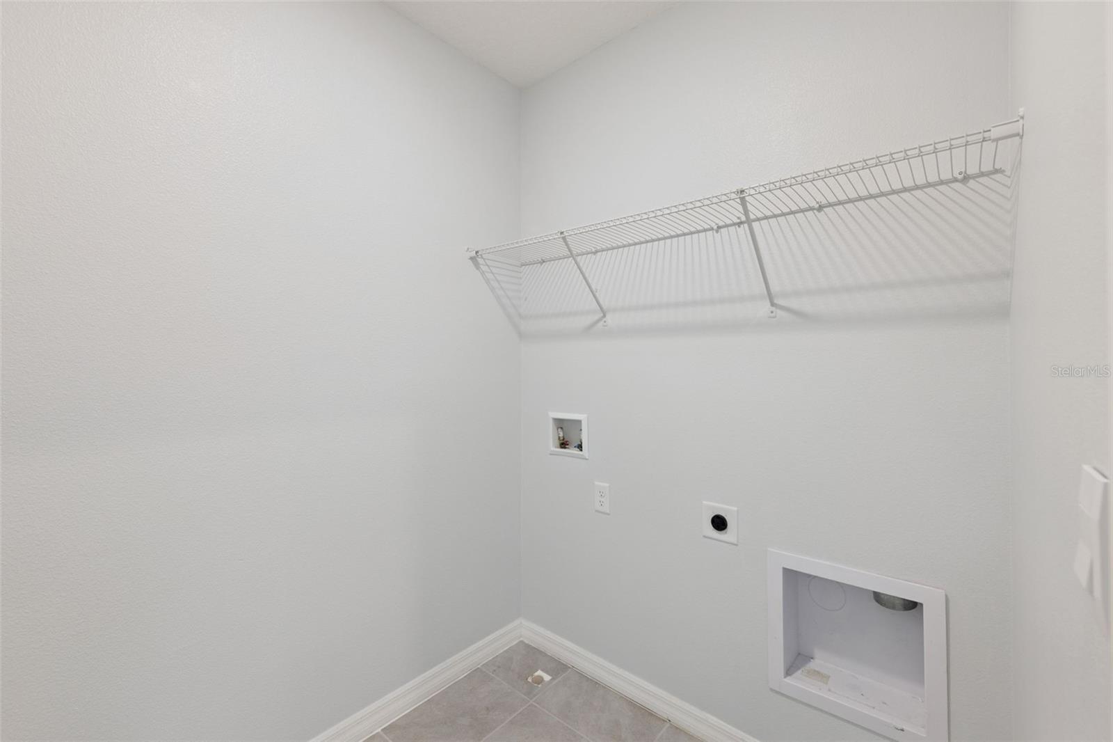 HOLLY ESTATES - Residential