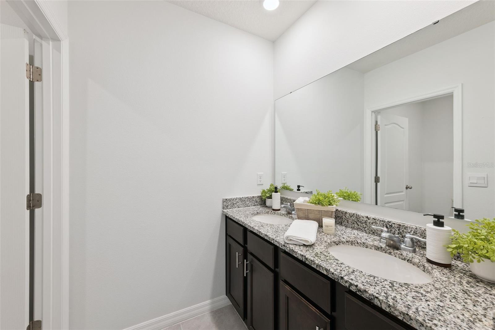 HOLLY ESTATES - Residential