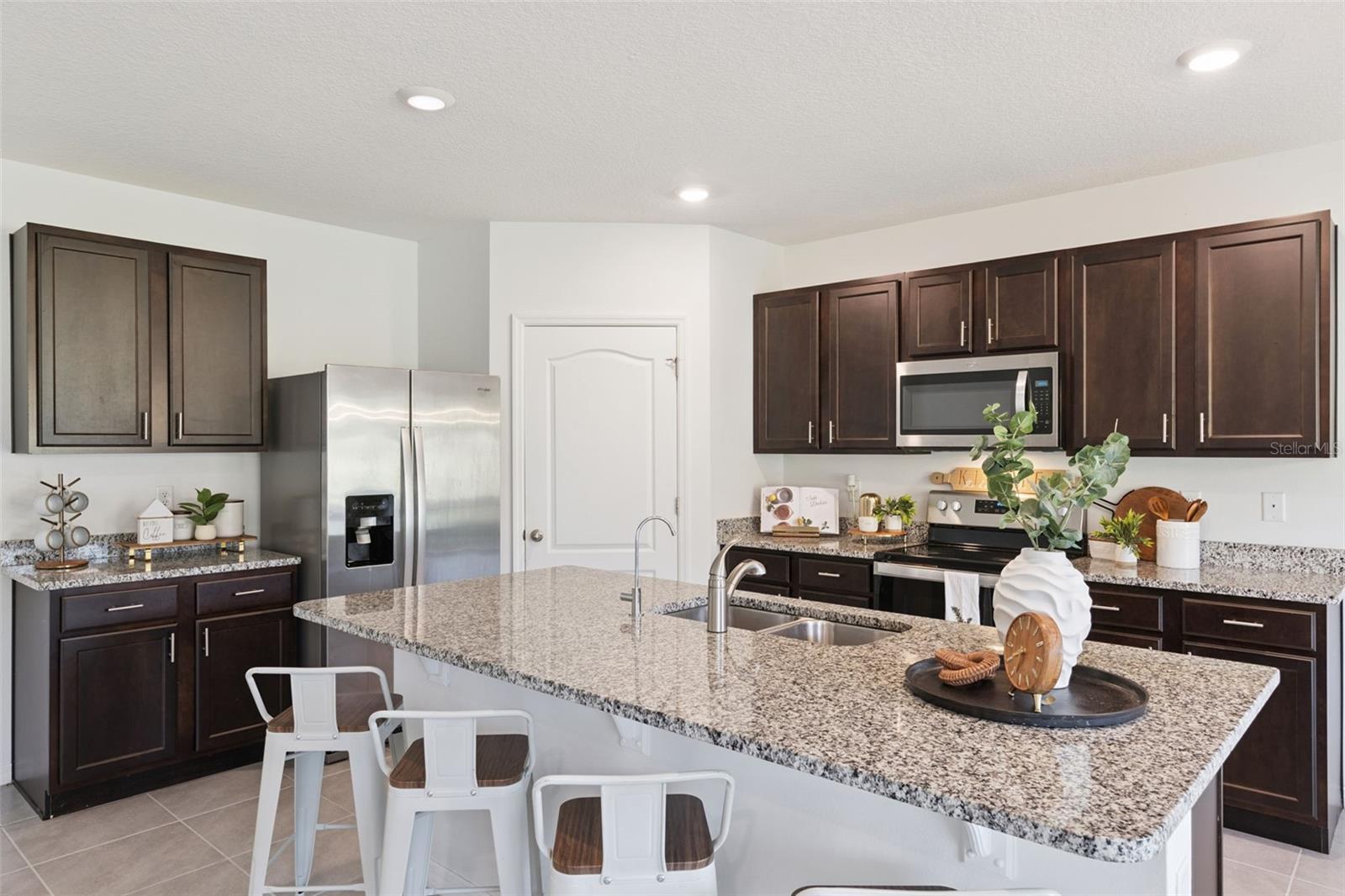 HOLLY ESTATES - Residential