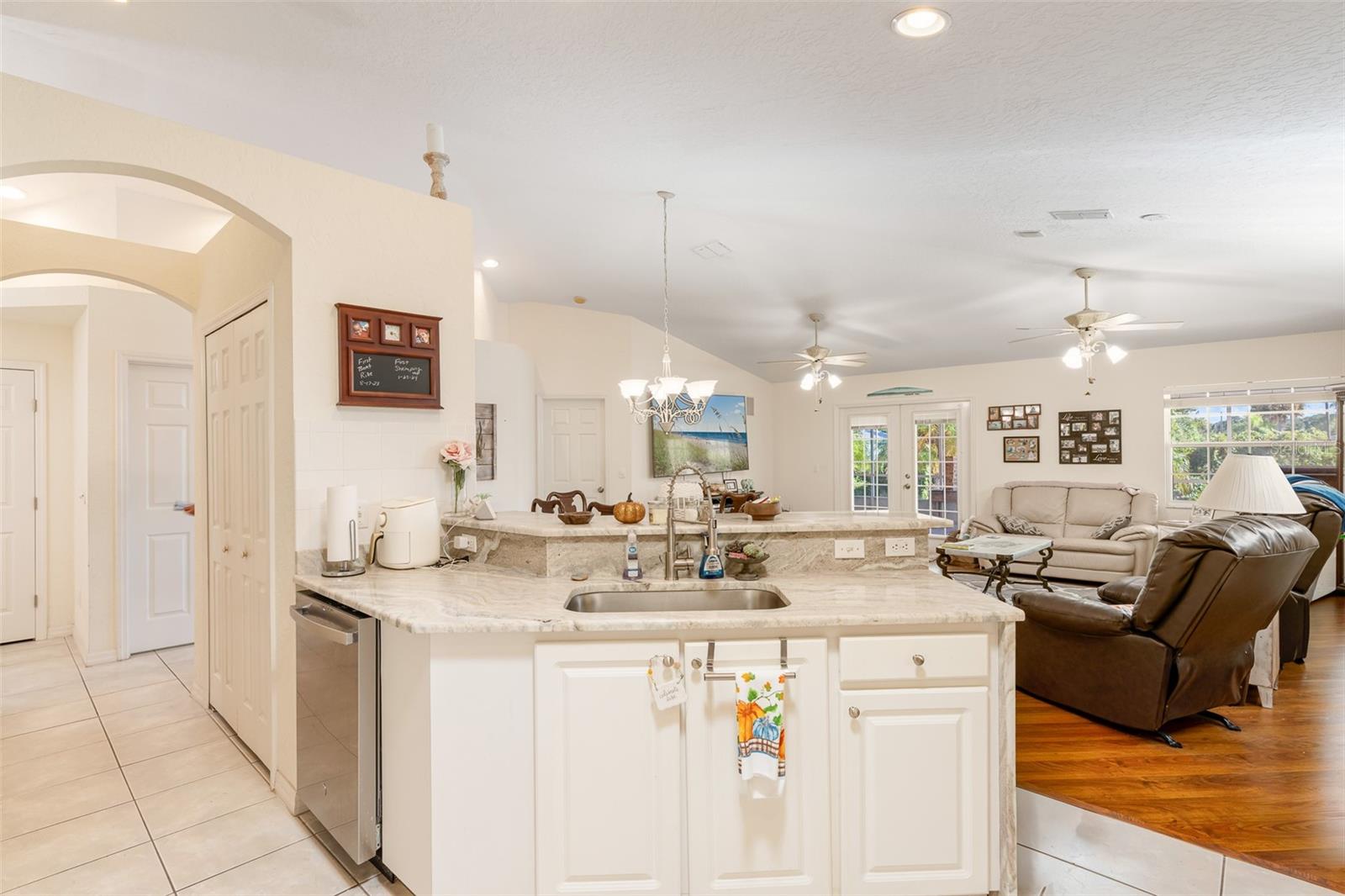 SOUTH WATERFRONT PARK - Residential