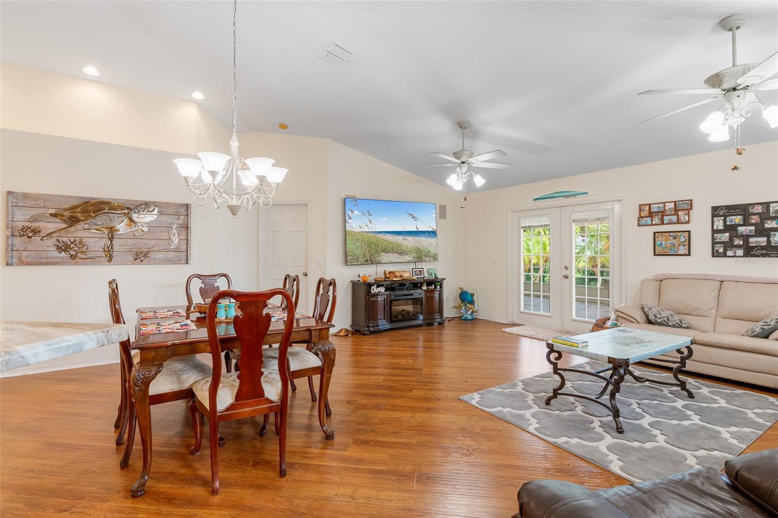 SOUTH WATERFRONT PARK - Residential