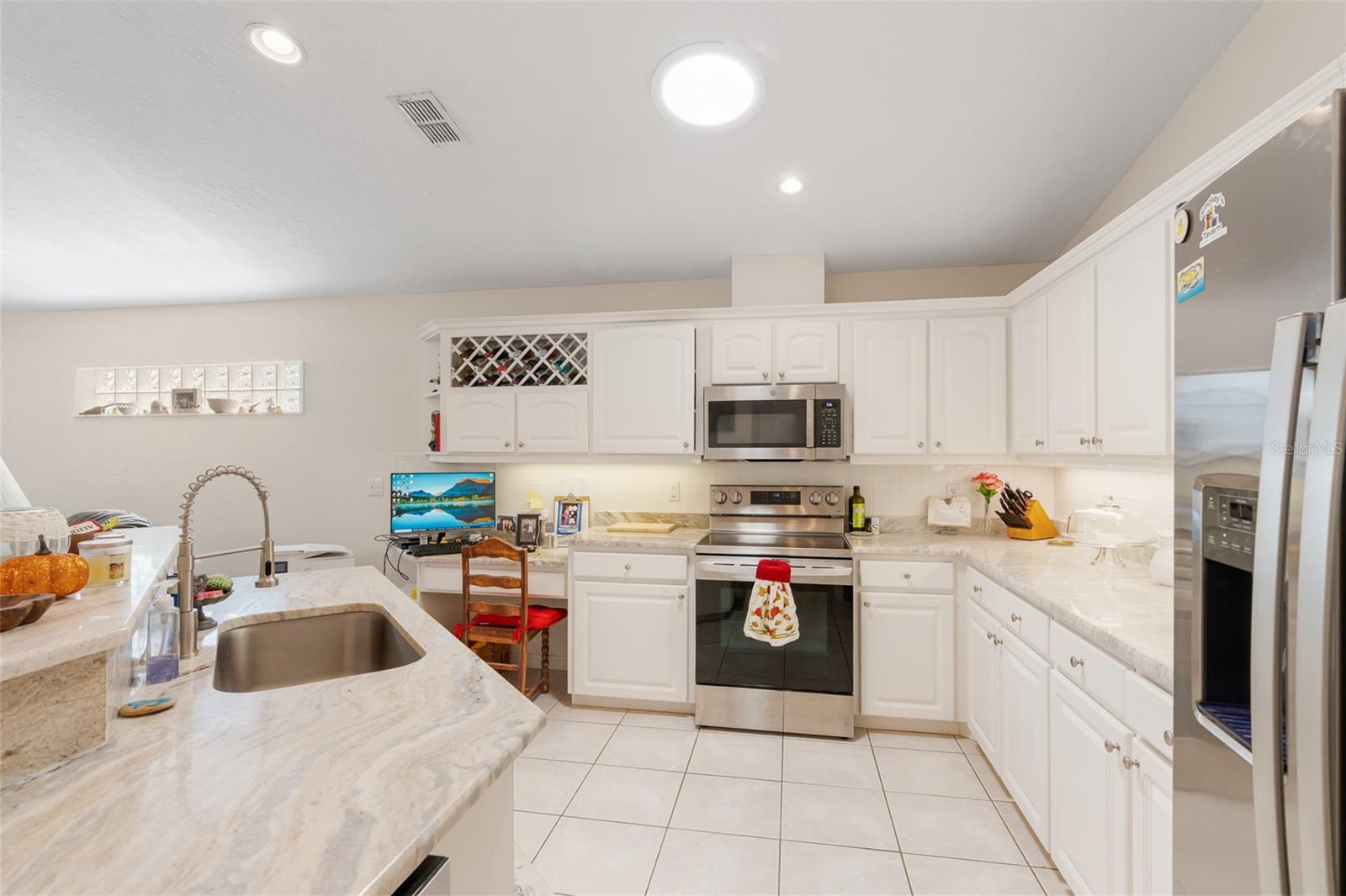 SOUTH WATERFRONT PARK - Residential