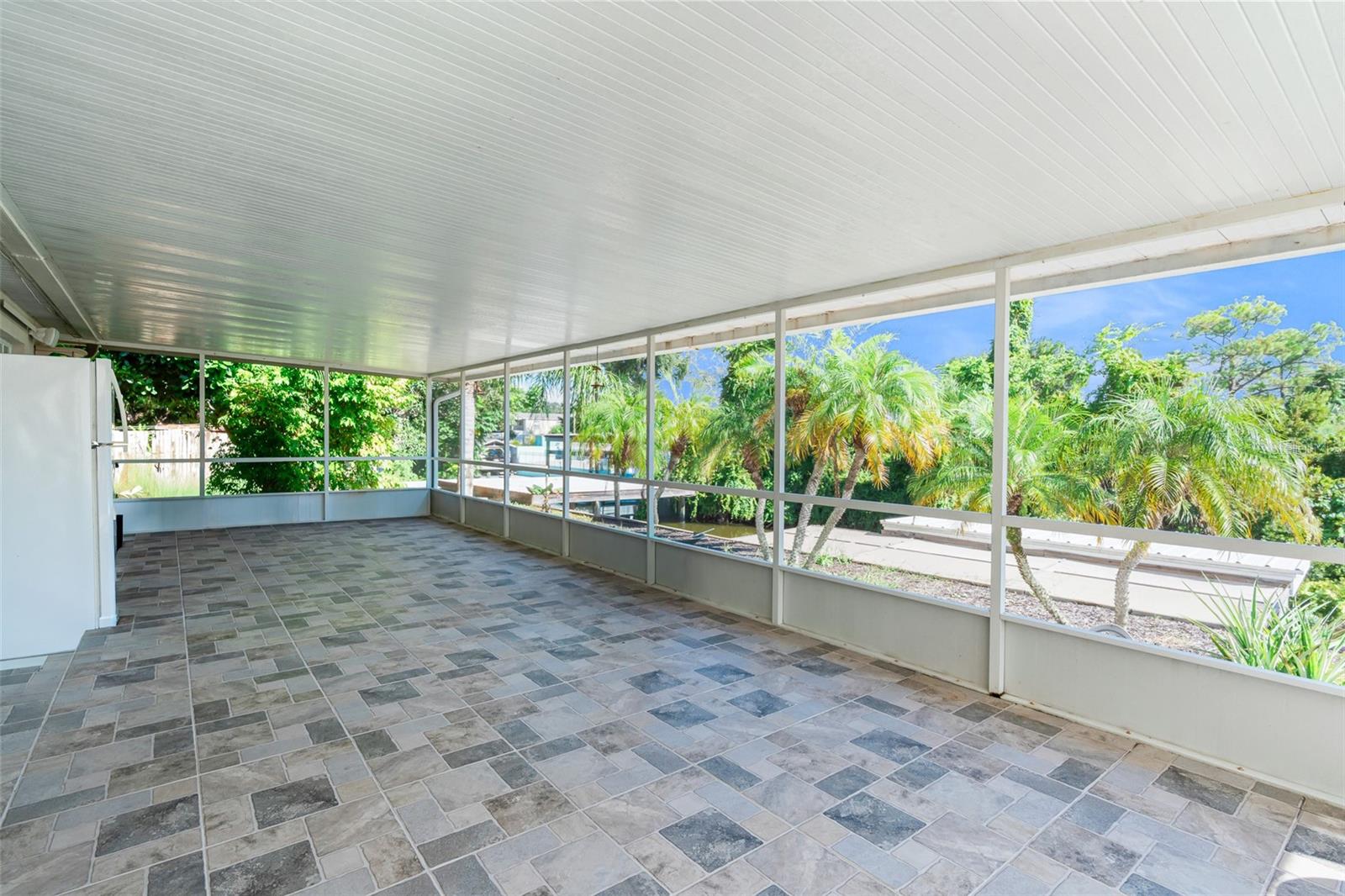 SOUTH WATERFRONT PARK - Residential