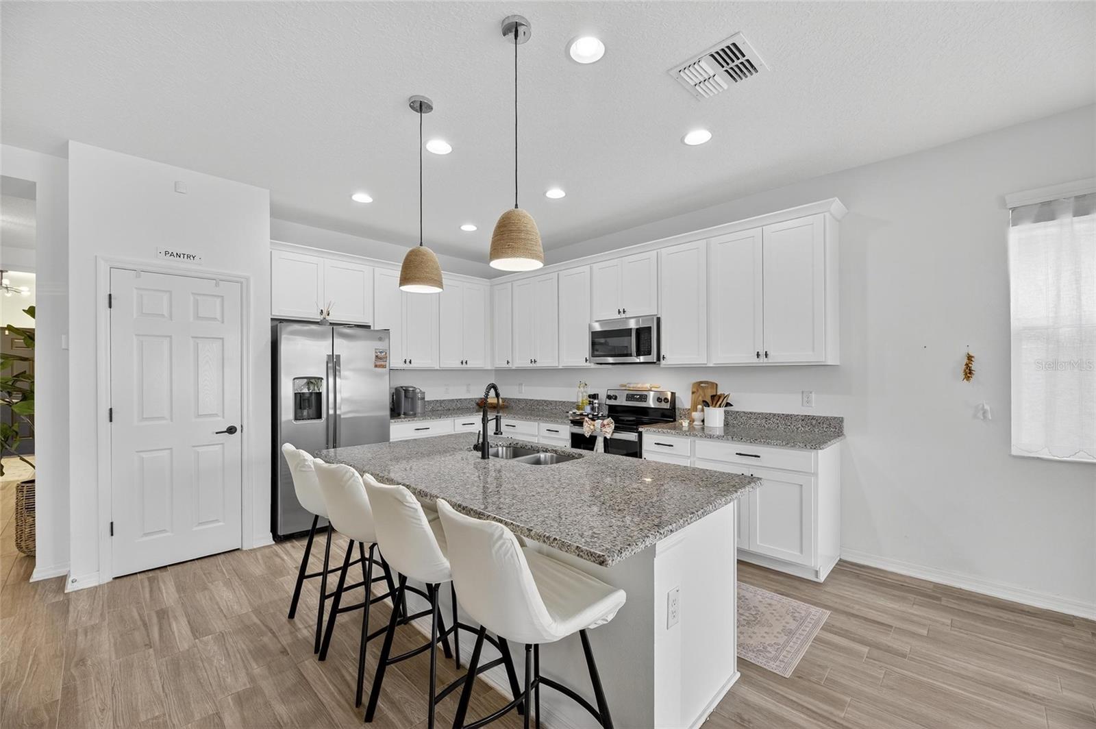 WESBRIDGE PH 1 - Residential Lease