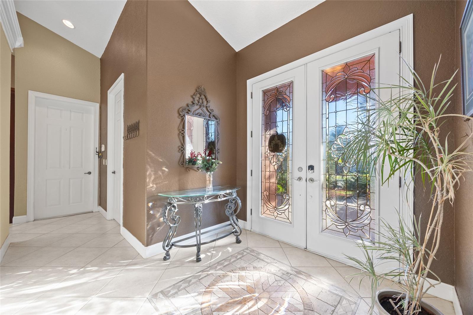 1215 JOHNS COVE LANE
