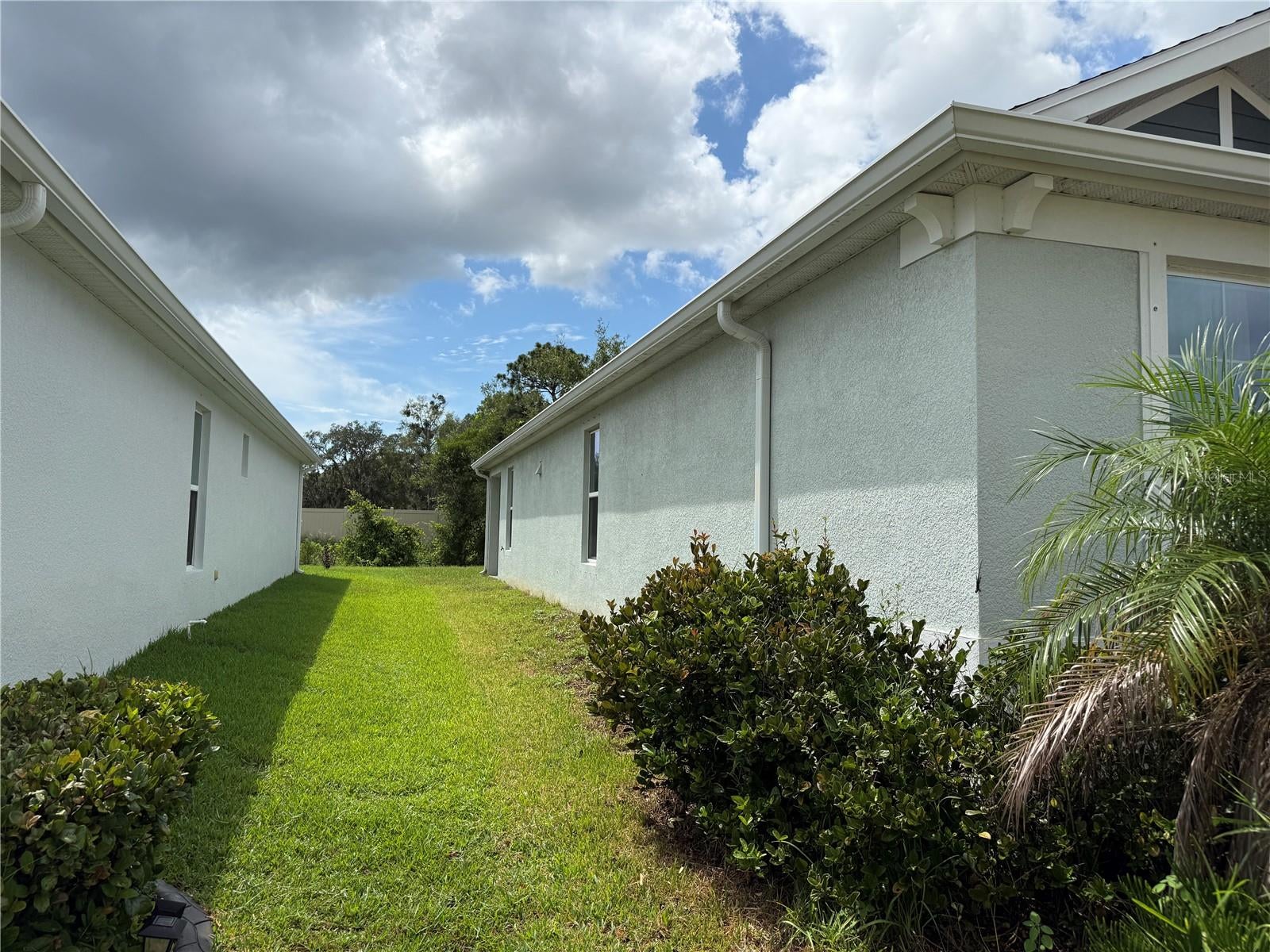 13933 NESBIT COURT