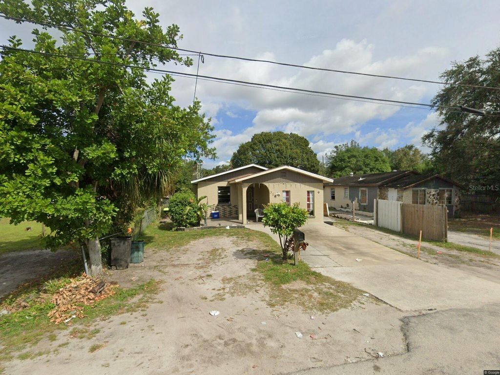 Photo of 318 21st Street W, Palmetto, FL 34221 (MLS # TB8438178)