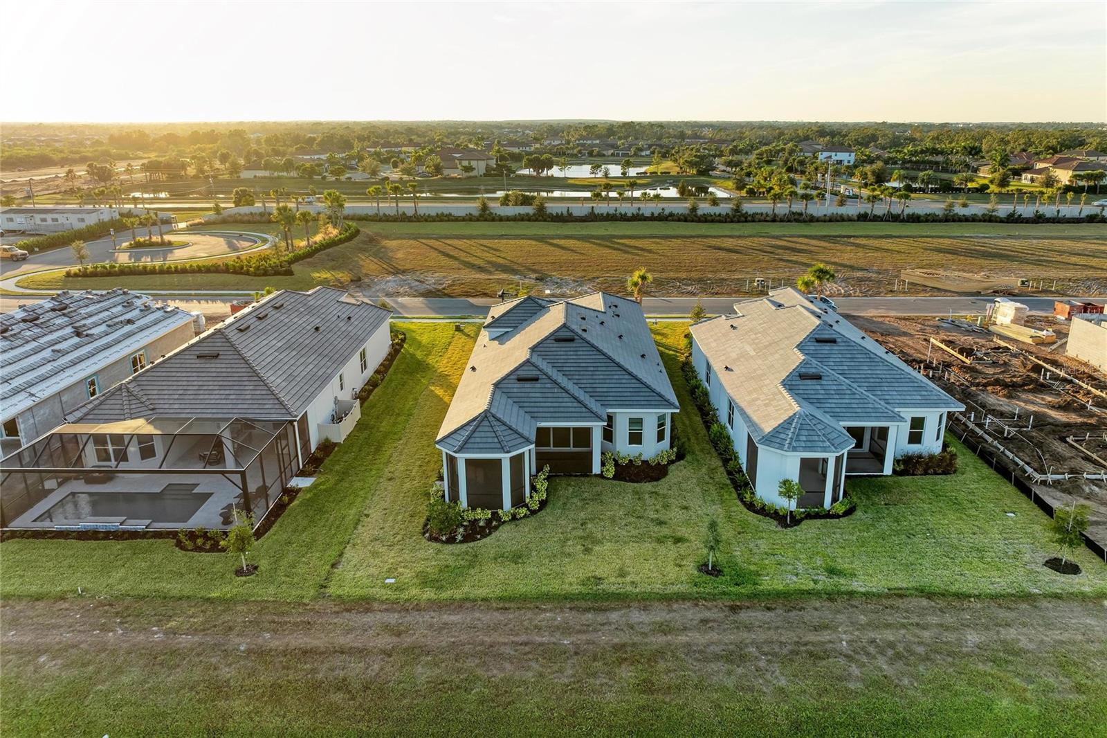 AZARIO ESPLANADE PH VIII - Residential