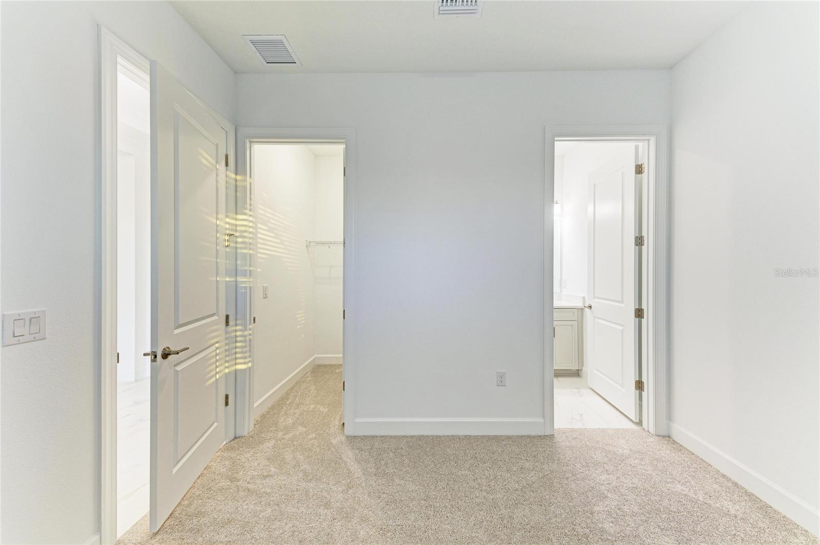 AZARIO ESPLANADE PH VIII - Residential