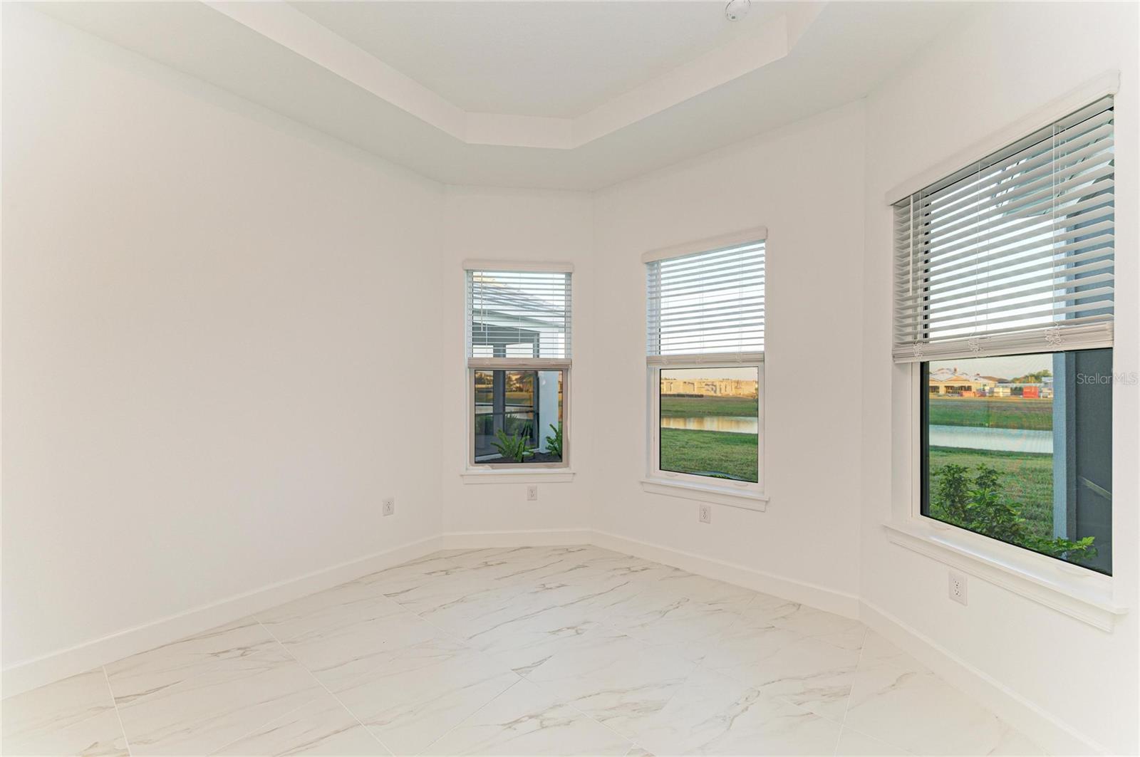 AZARIO ESPLANADE PH VIII - Residential