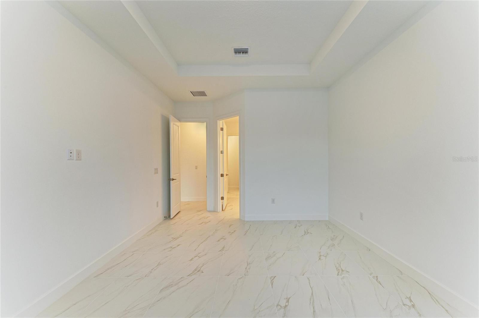 AZARIO ESPLANADE PH VIII - Residential