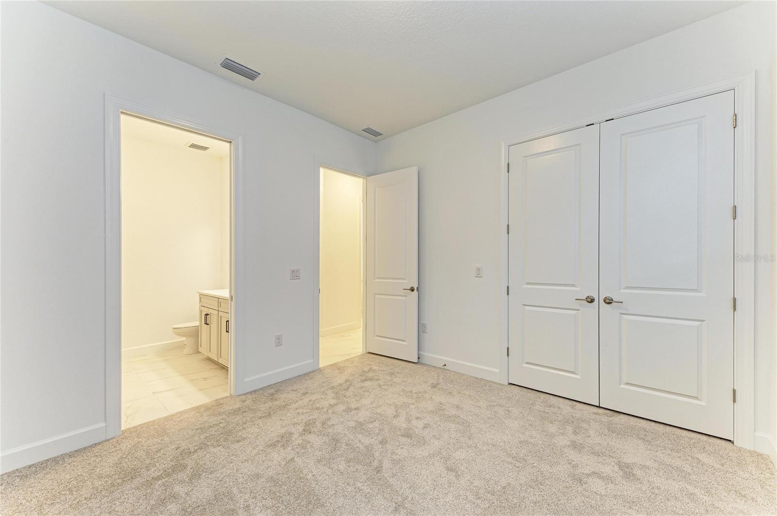 AZARIO ESPLANADE PH VIII - Residential