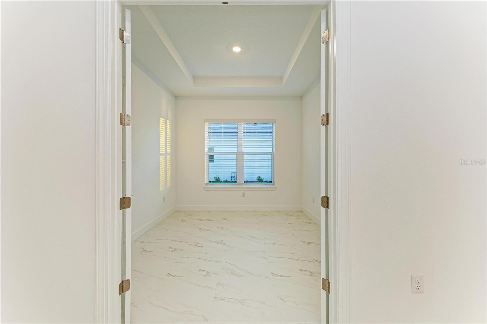 AZARIO ESPLANADE PH VIII - Residential