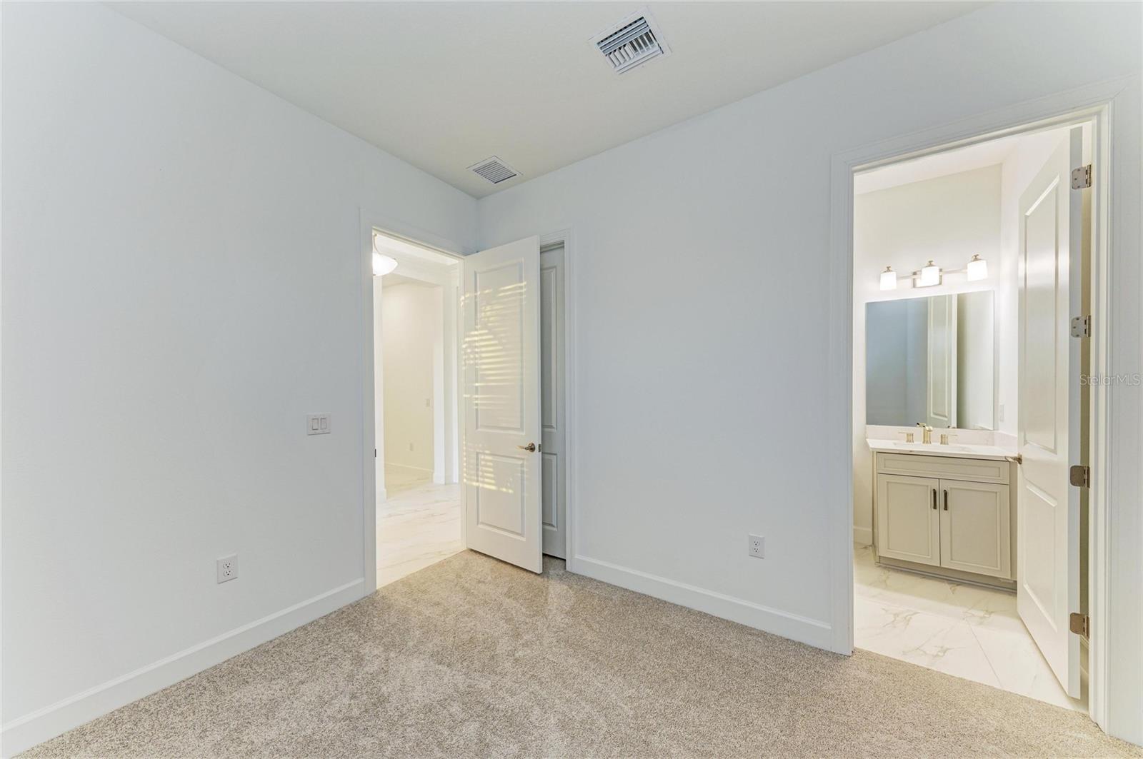 AZARIO ESPLANADE PH VIII - Residential