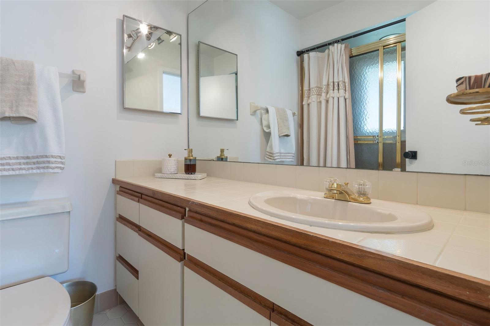 VIRGINIA HEIGHTS - Residential