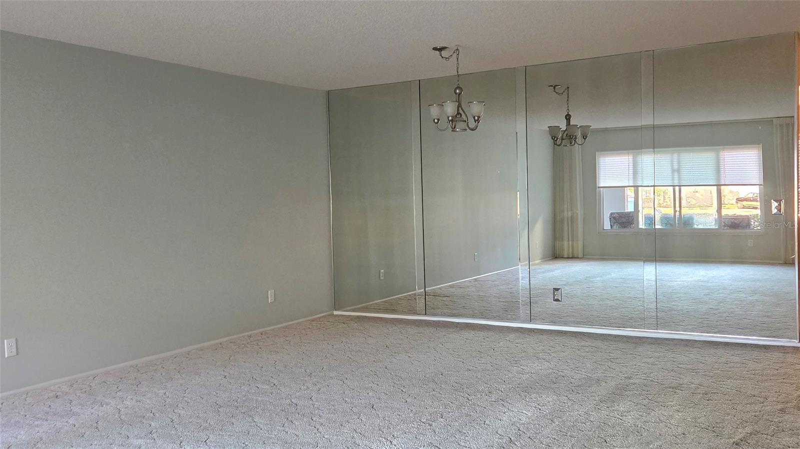 ON TOP OF THE WORLD - Residential