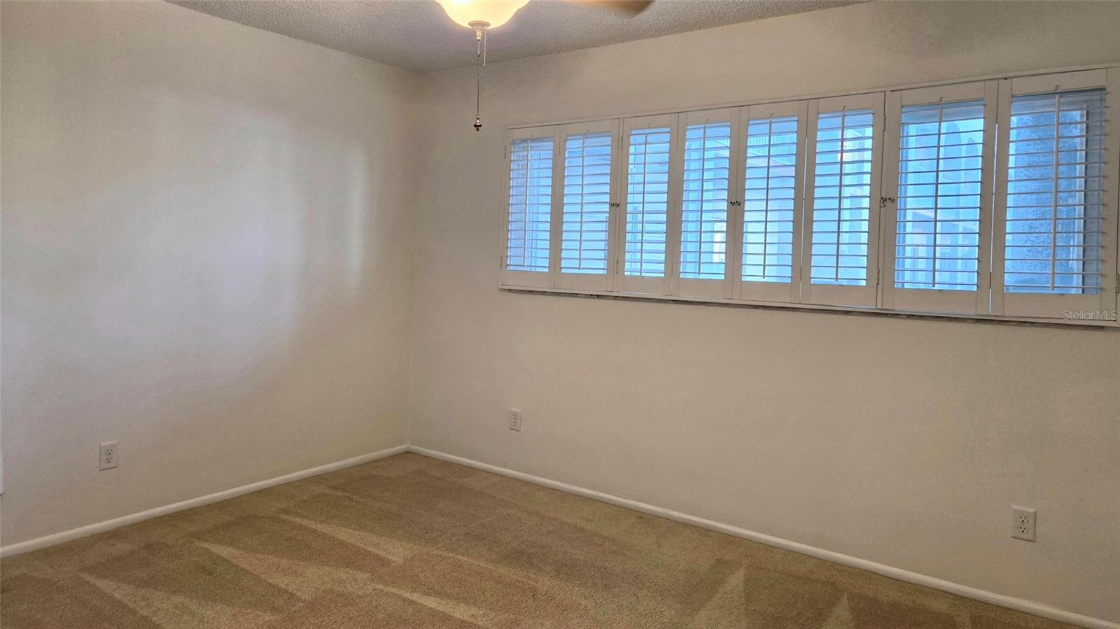 ON TOP OF THE WORLD - Residential