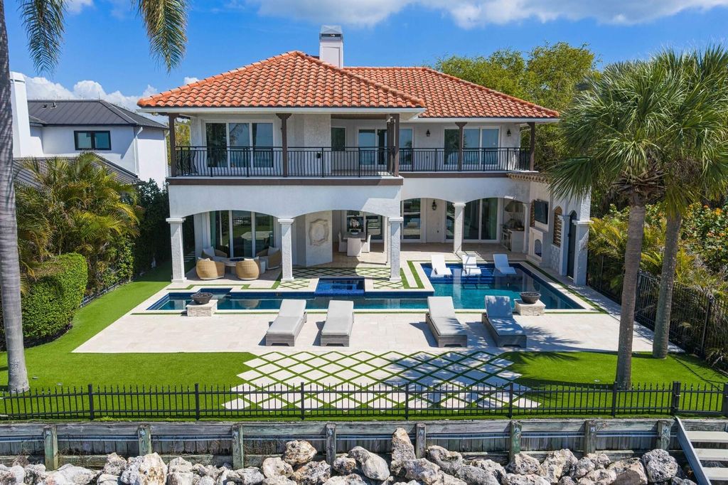 Photo of 3915 Snapper Pointe Drive, Tampa, FL 33611 (MLS # TB8482772)