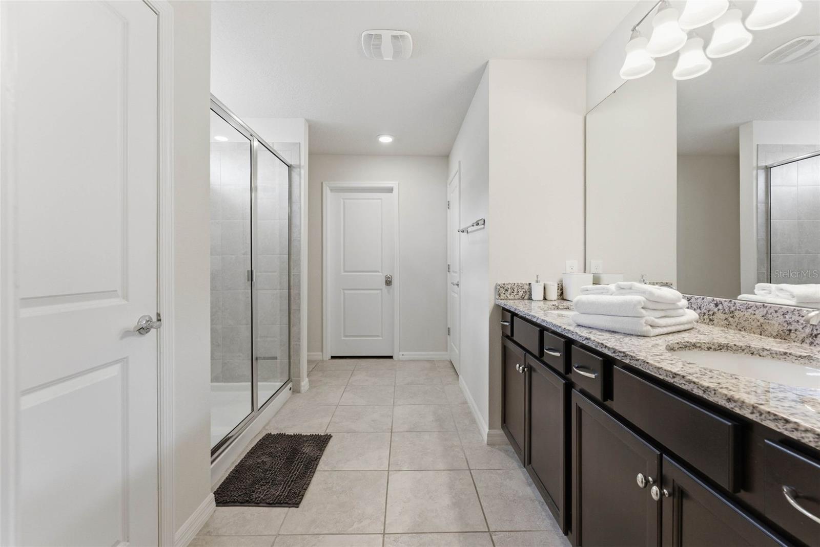 WINDSOR ISLAND RESIDENCE - Residential