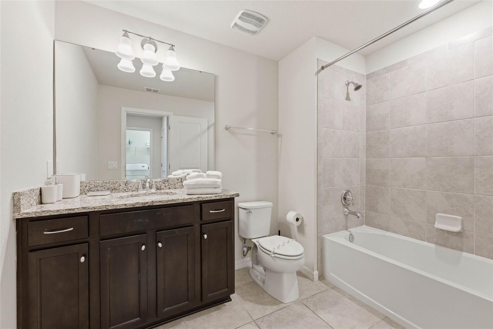 WINDSOR ISLAND RESIDENCE - Residential