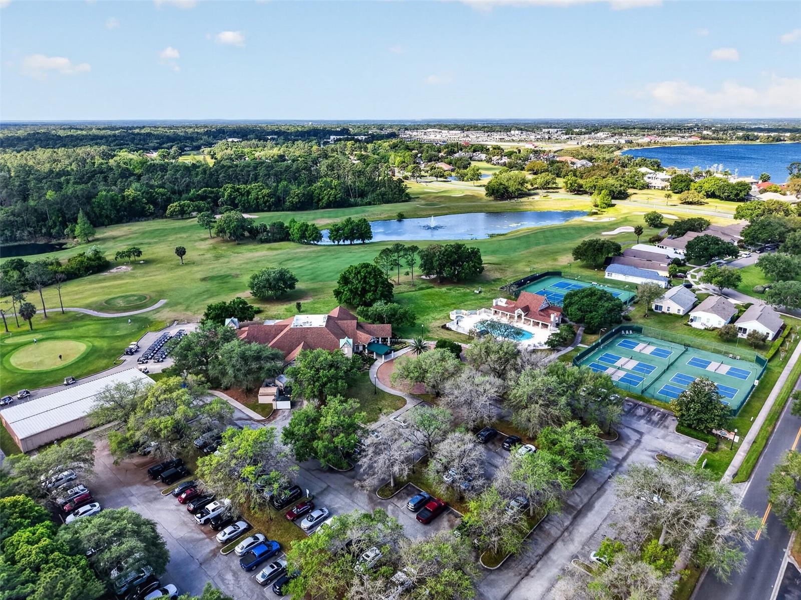COUNTRY CLUB OF MOUNT DORA - Residential