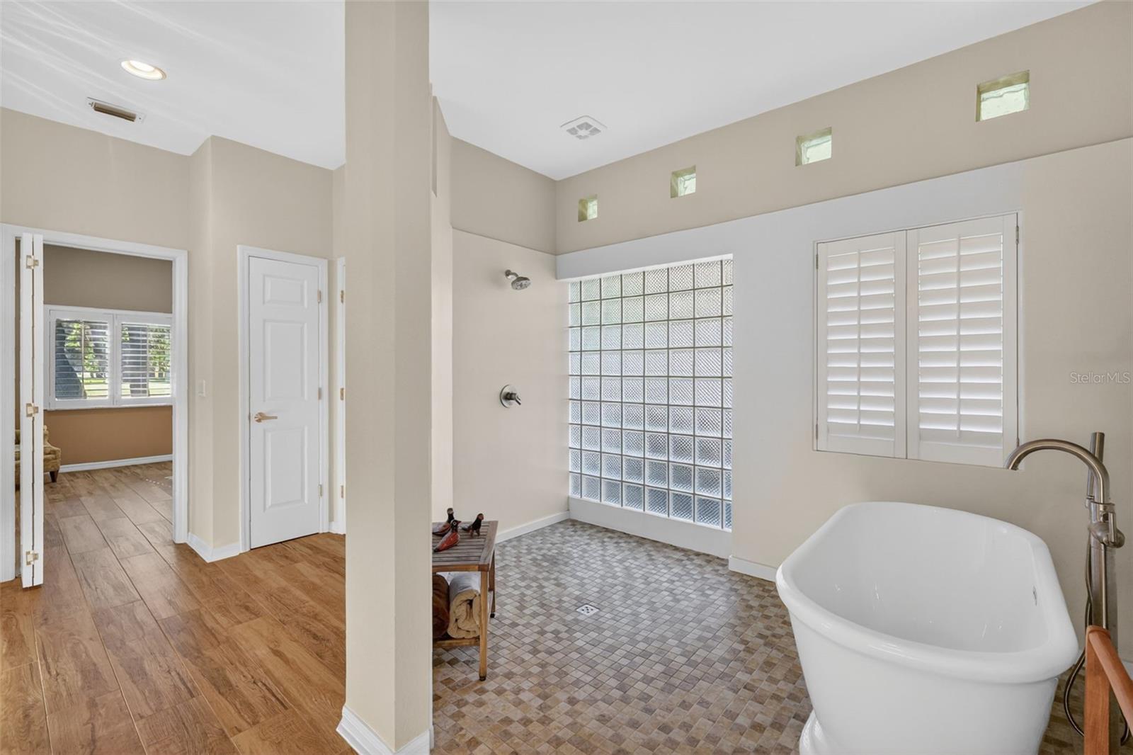 COUNTRY CLUB OF MOUNT DORA - Residential