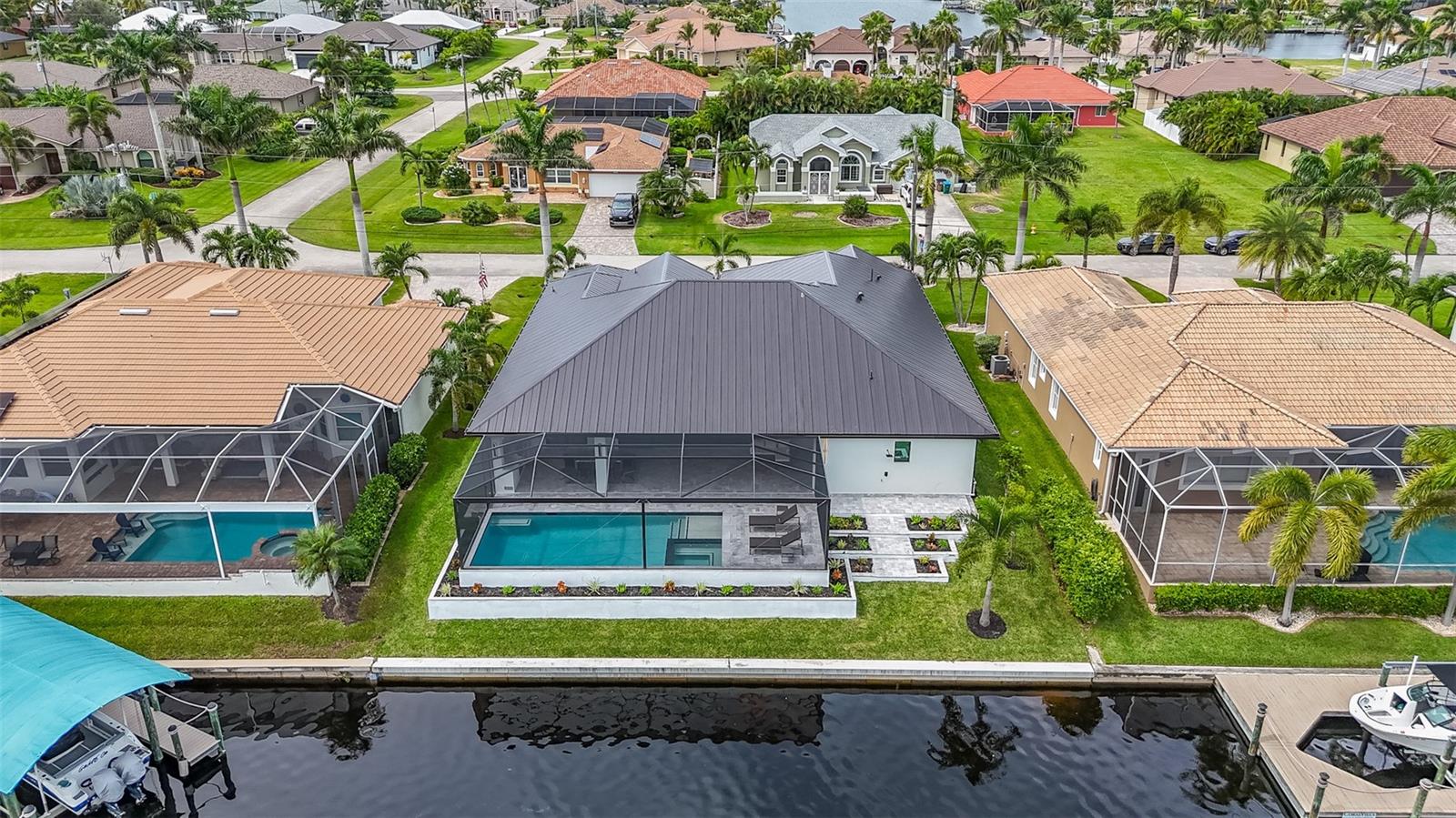 CAPE CORAL - Residential