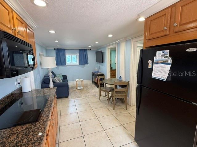 301 CENTRAL AVENUE S Unit 11