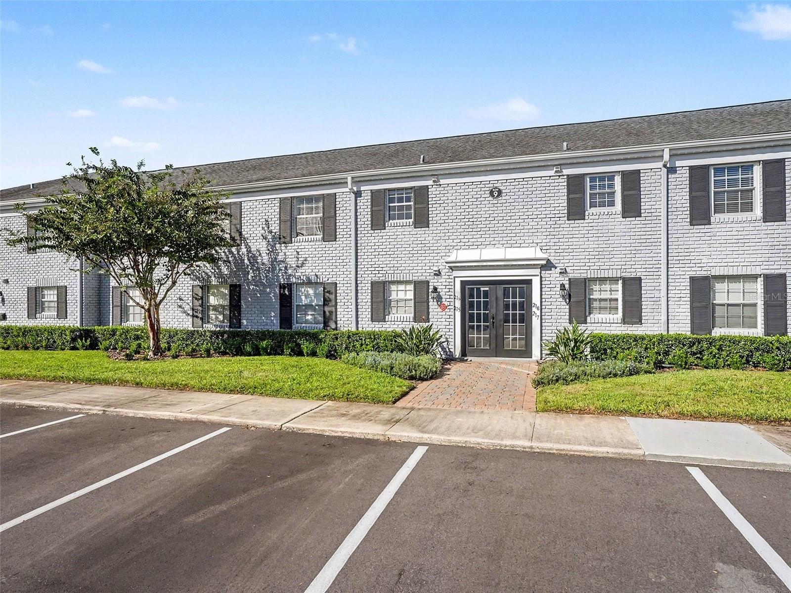 216 LEWFIELD CIR 216