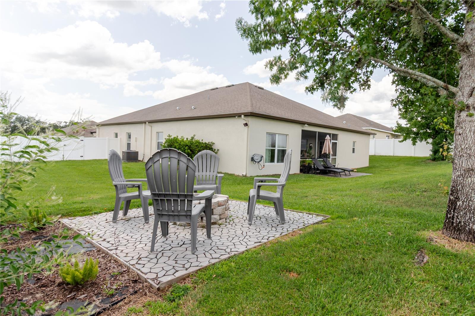 OAK GLEN - Residential