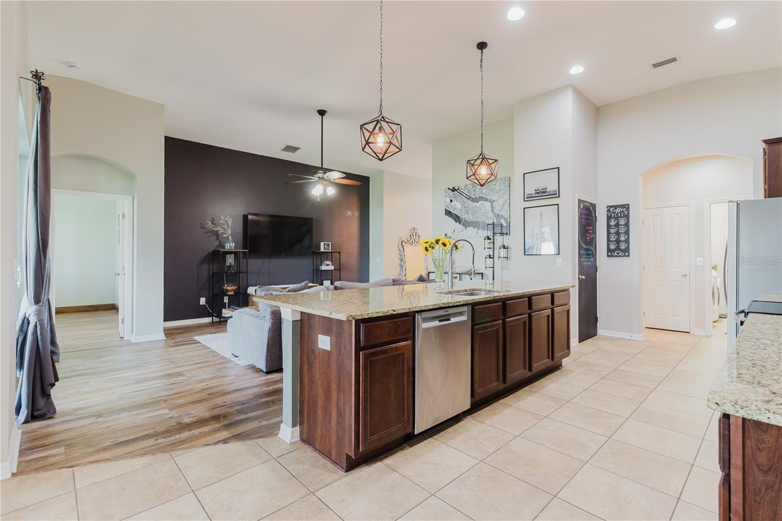 OAK GLEN - Residential